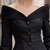 Bunda s výstřihem na ramenou