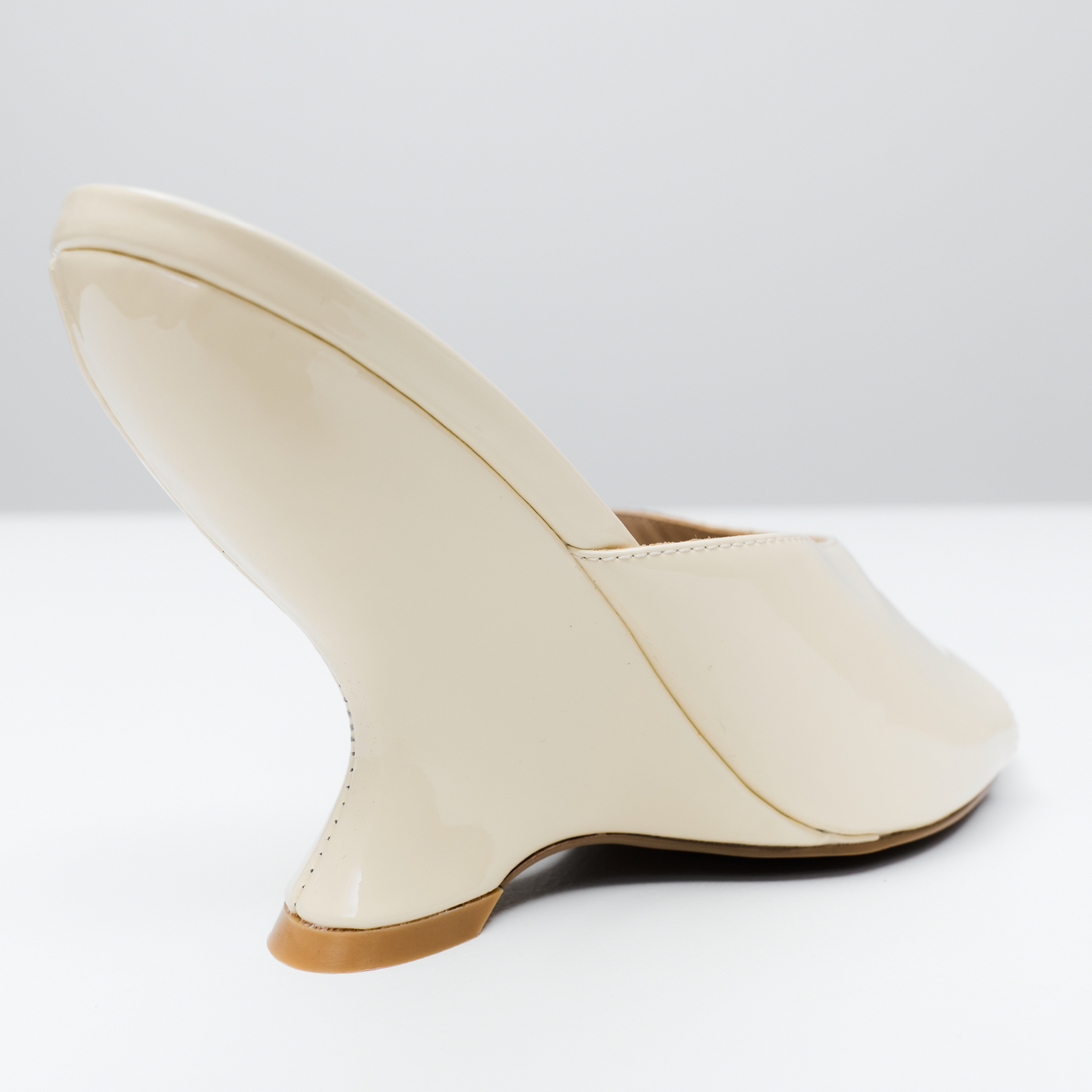 Martha Wedge Shoes in Patent Leather