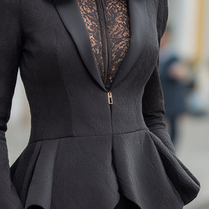 Jacquard Peplum Blazer s Čipkastim Detaljima i Odvojivim Krznom