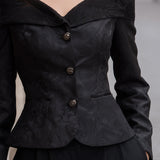 Bunda s výstřihem na ramenou