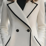 Elegantní dvouřadý kabát s černými detaily