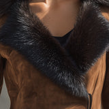 Hnědá bunda s lemováním z umělé kožešiny