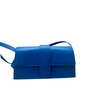 Cloe: Elegant and Stylish Accessory