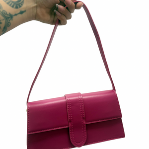 Cloe: Elegant and Stylish Accessory