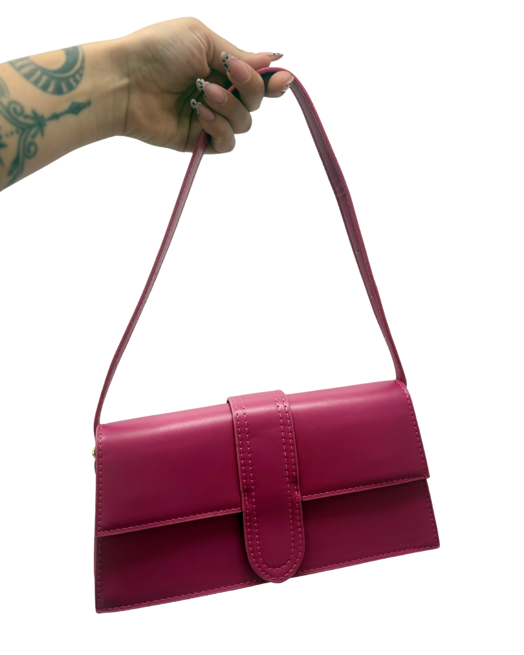 Cloe: Elegant and Stylish Accessory