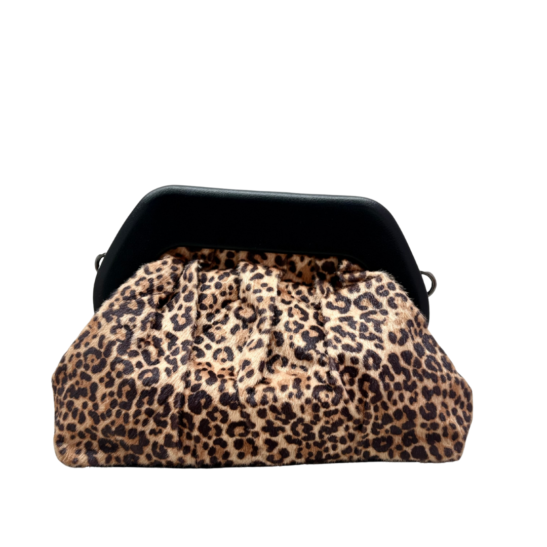 Clara: Elegantní a nadčasový design