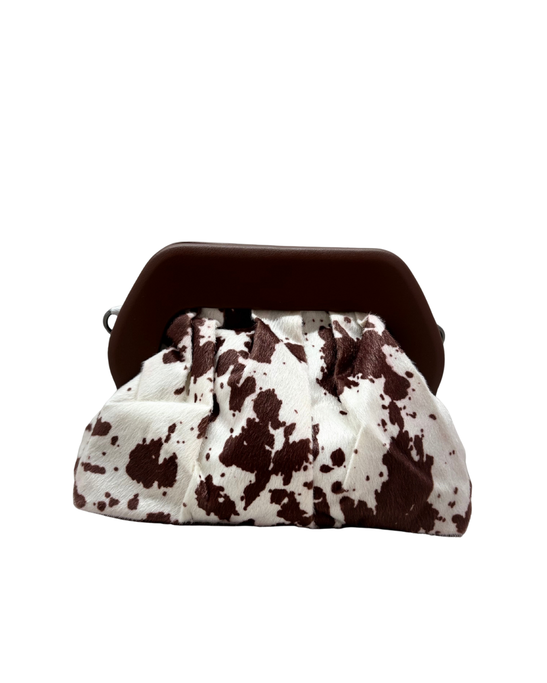 Clara: Elegant and Timeless Design