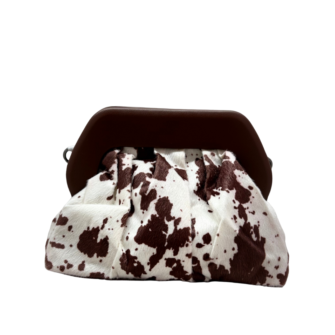 Clara: Elegantní a nadčasový design