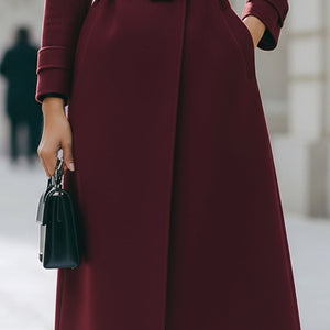 Elegantni Burgundski Vuneni Kaput s Pojasom