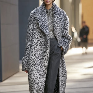 Stylish Oversized Faux Fur Coat with Leopard Print
