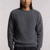 Tmavě šedý vlněný svetr