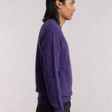 Fialový huňatý svetr