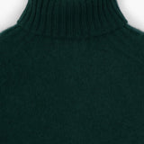 Tmavě zelený vlněný svetr