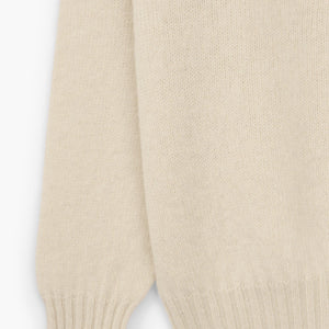 Krem pulover ovratnikom