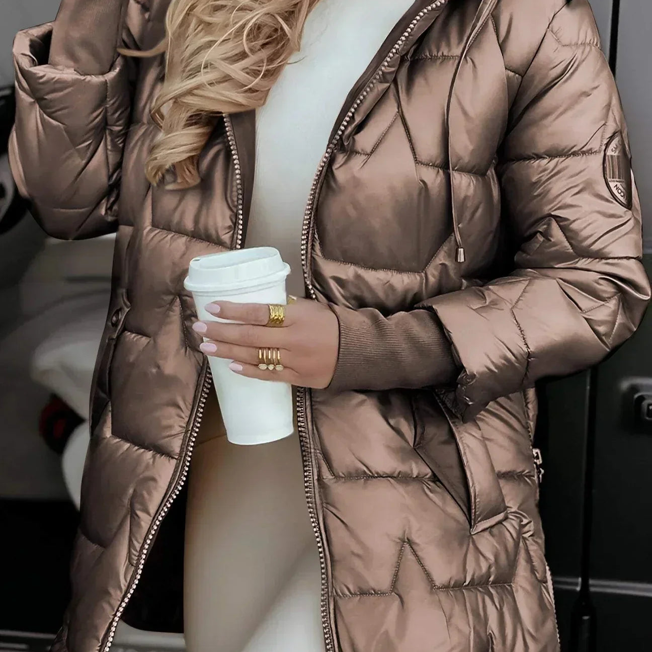 Lina | Duga, topla jakna s velikom kapuljačom