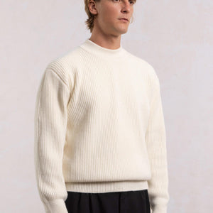 Pulover od prirodne janjeće vune