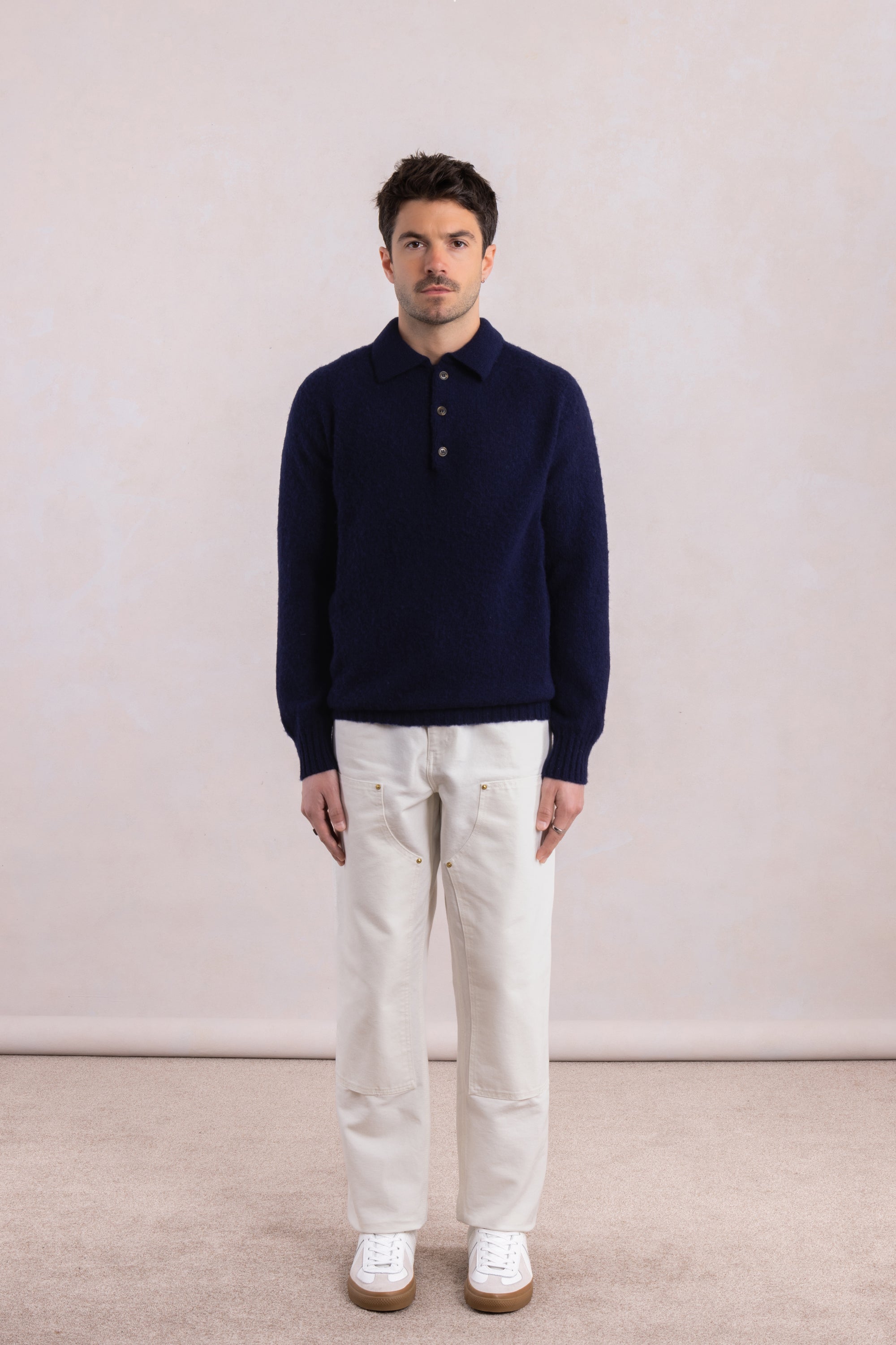 Tamno plavi pulover s polo