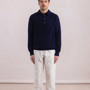 Tamno plavi pulover s polo