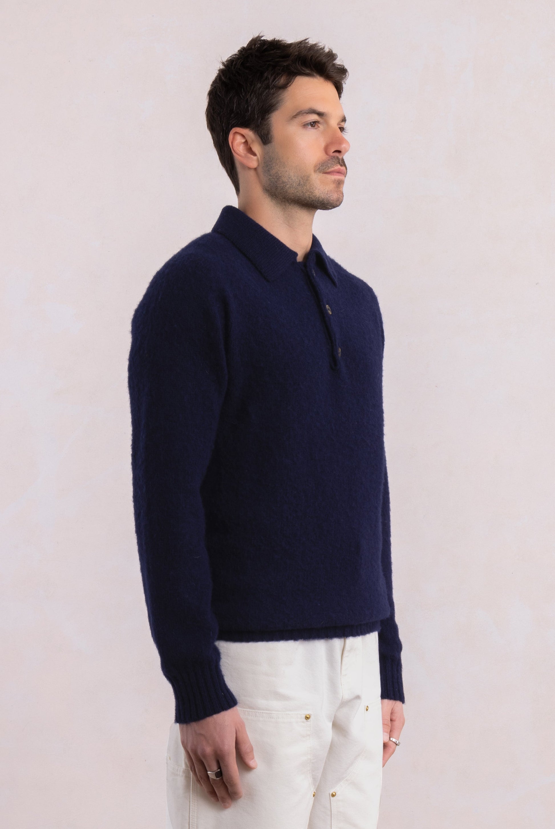 Tamno plavi pulover s polo