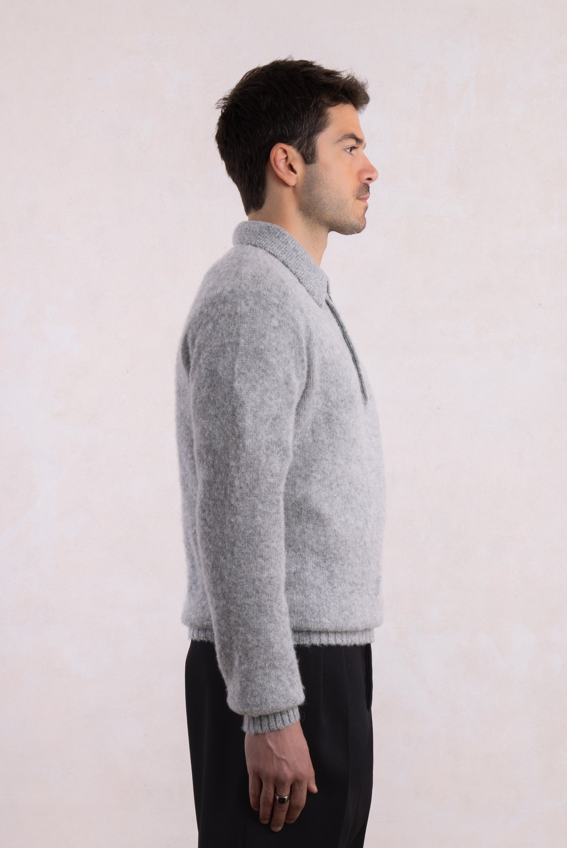 Pulover cu guler polo Shaggy Dog din lână - Gri